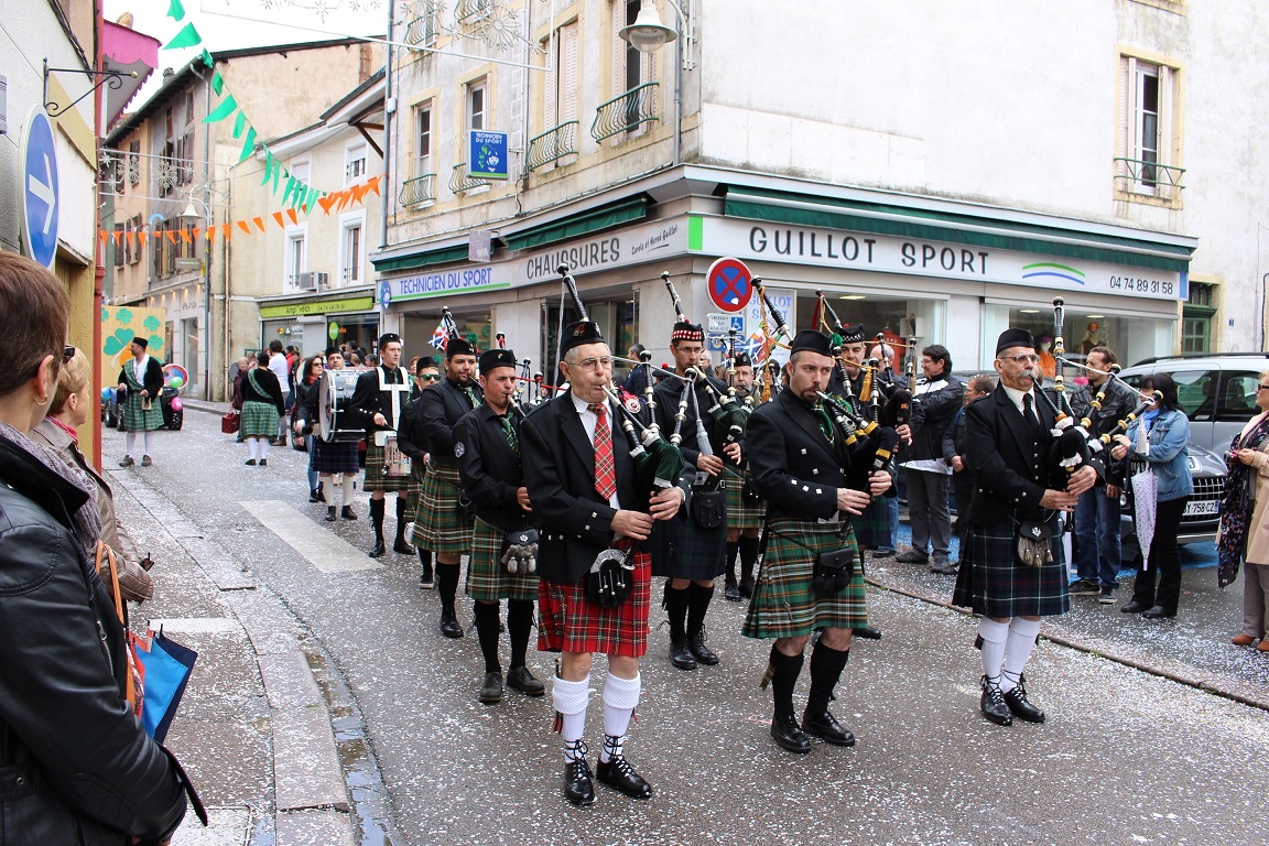 Sonneur de Grenoble - Edelweiss pipers Pipe Band Chambéry Amplepuis 17-04-2016 (18)