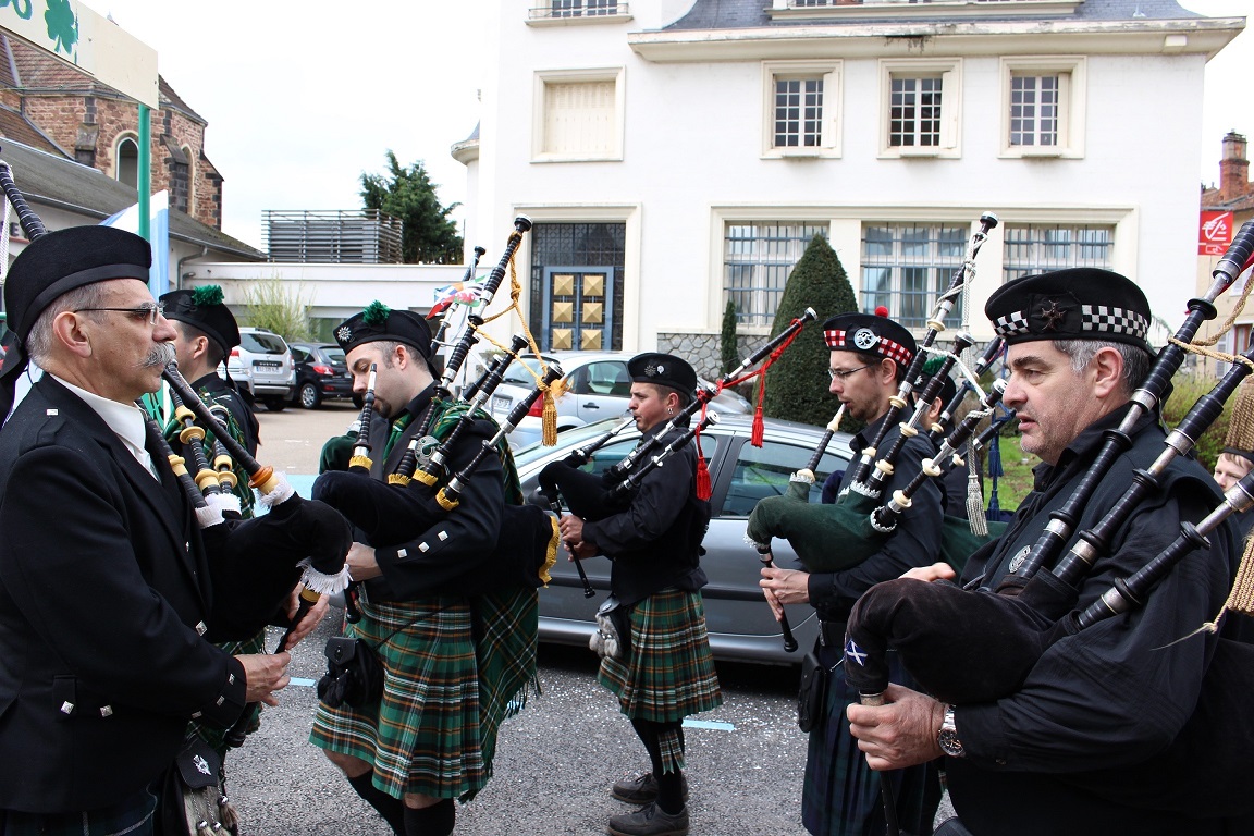 Sonneur de Grenoble - Edelweiss pipers Pipe Band Chambéry Amplepuis 17-04-2016 (74)
